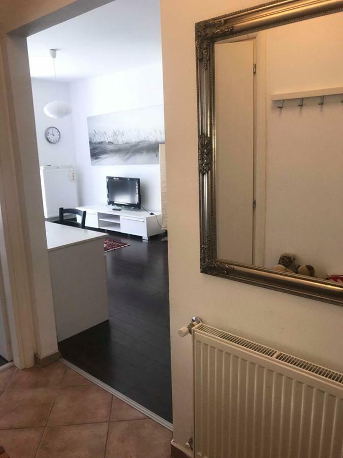 דירות באלאטונפורד Cool & Pool Apartman מראה חיצוני תמונה