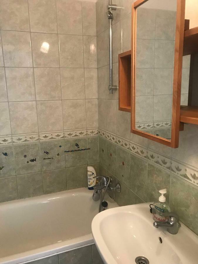 דירות באלאטונפורד Cool & Pool Apartman מראה חיצוני תמונה